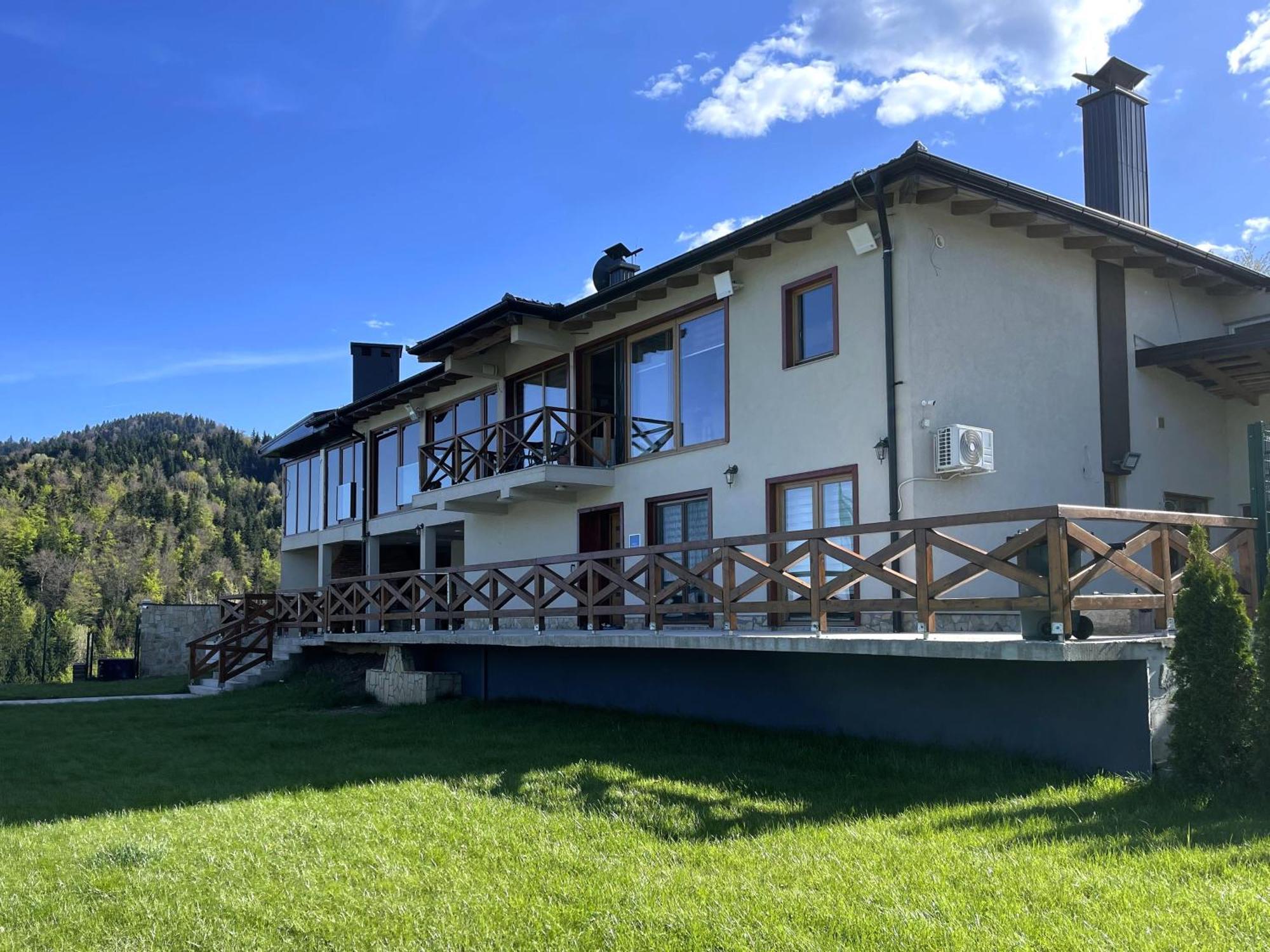 Villa Sarajevo *